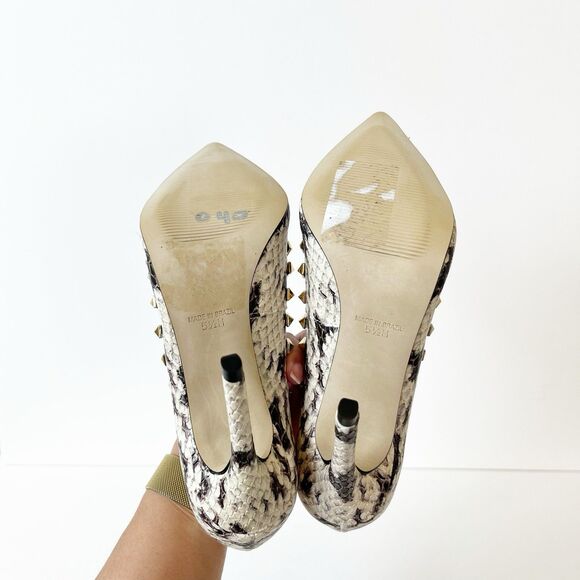Steve Madden Proto Python Studded Leather Heels Pumps Pointed Toe Cream Size 5.5 - Picture 9 of 13